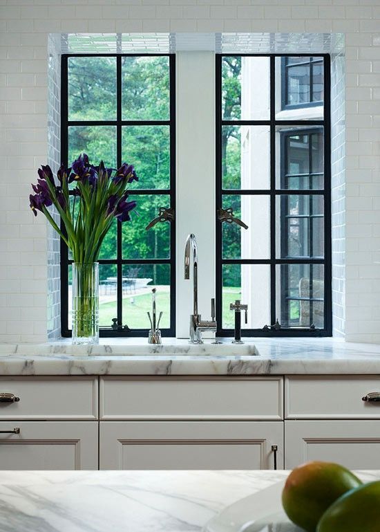Glass Corner Image